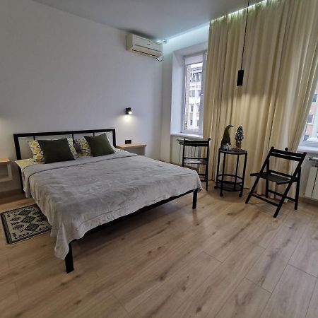 Soborna Apartment Riwne Exterior foto