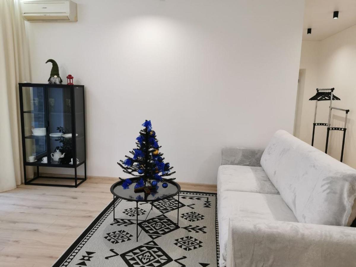 Soborna Apartment Riwne Exterior foto