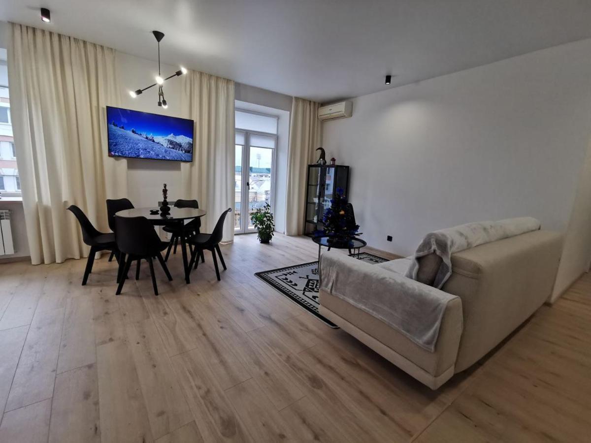Soborna Apartment Riwne Exterior foto