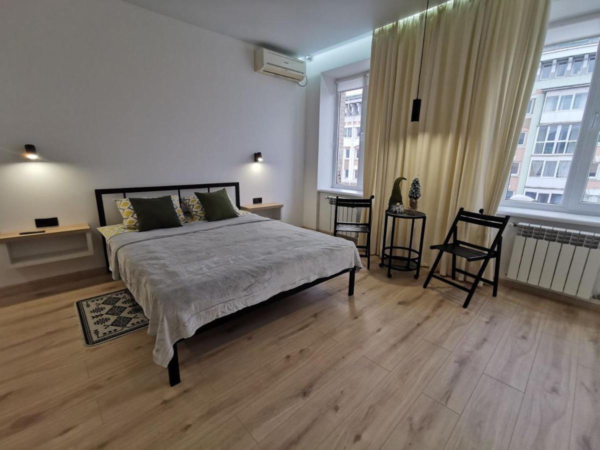 Soborna Apartment Riwne Exterior foto