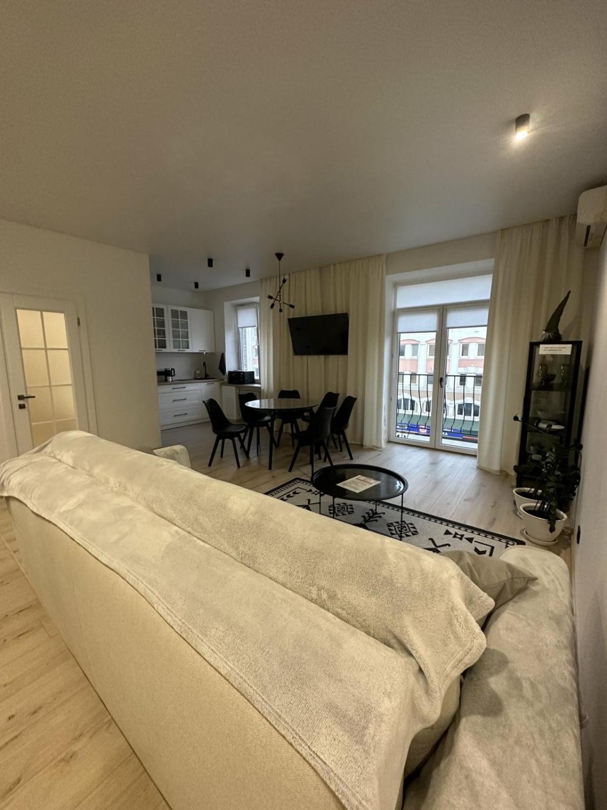 Soborna Apartment Riwne Exterior foto