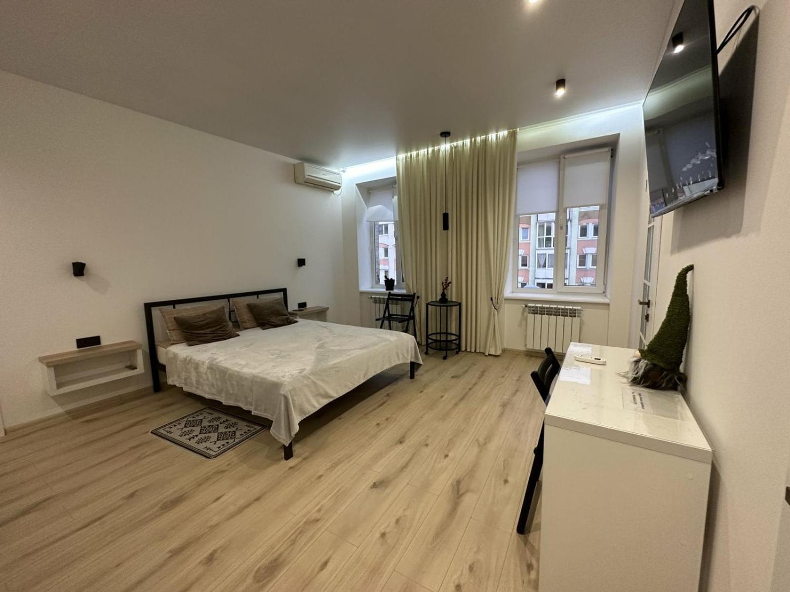 Soborna Apartment Riwne Exterior foto