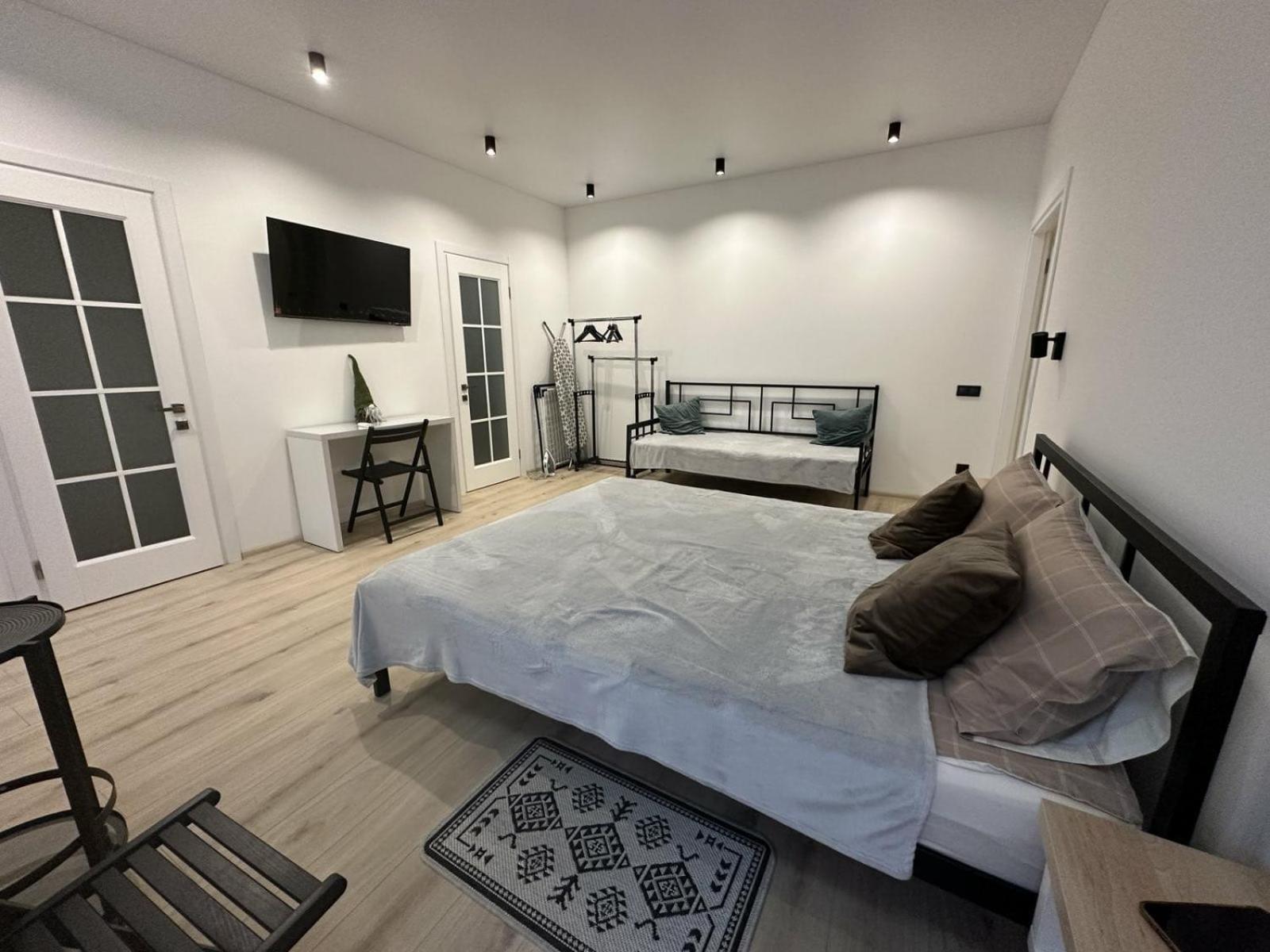 Soborna Apartment Riwne Exterior foto