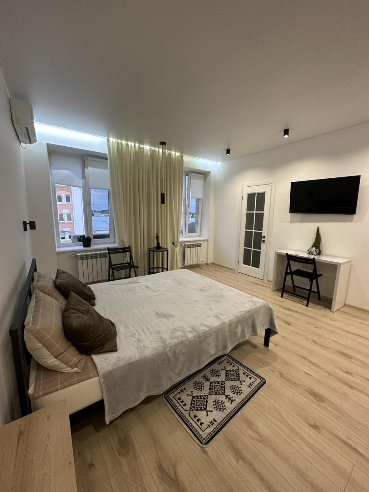 Soborna Apartment Riwne Exterior foto